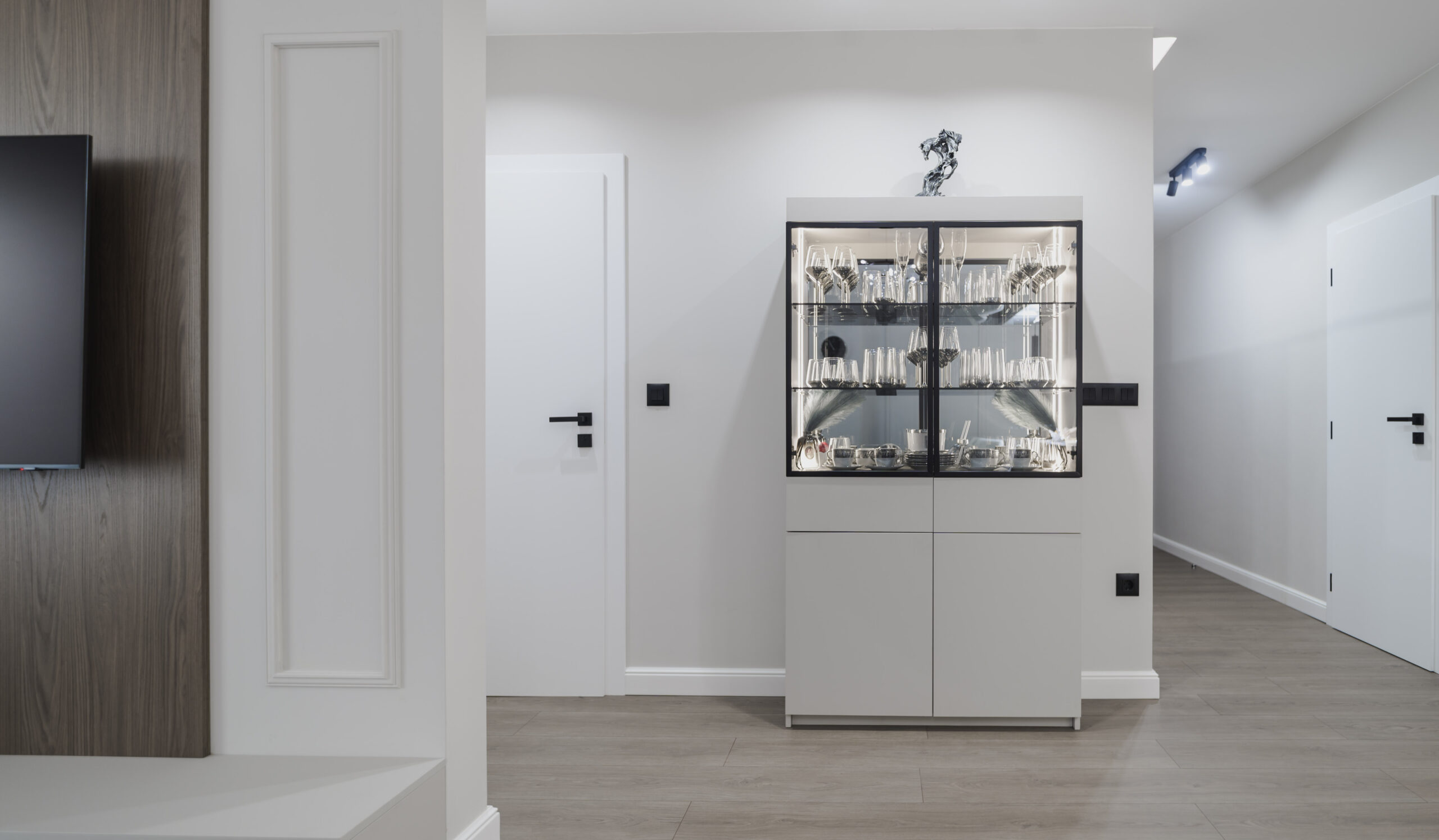 интериор секция | www.dvearchitects.com